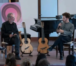 Paul Galbraith and Giacomo Copiello during a public interview in Ponte in Valtellina.